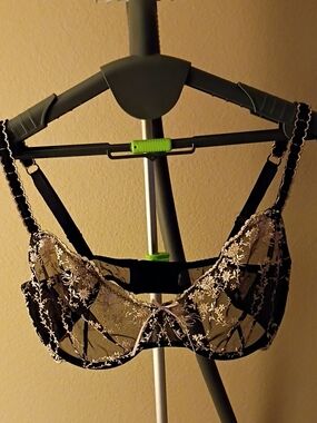 Black Sheer Embroidered Underwire Bra with Cream Floral Detail